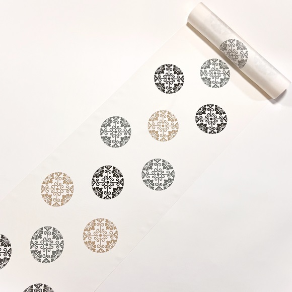 有職文（白地）　長襦袢