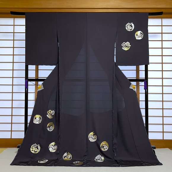 宝尽し　付下げ着物（八掛付き）