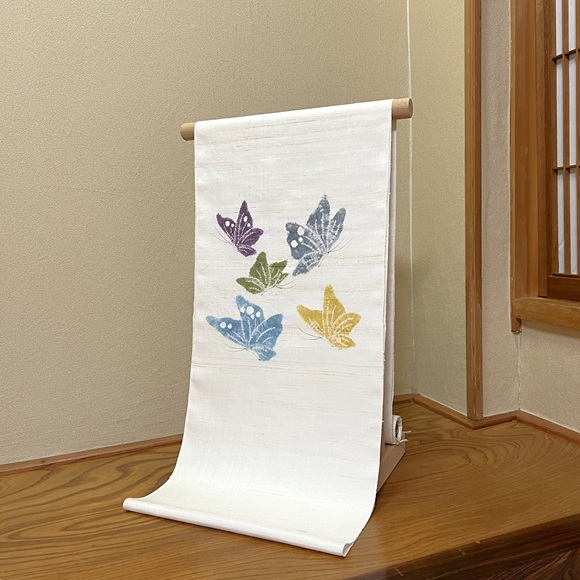 越後小千谷蝶文様絞り　九寸名古屋帯