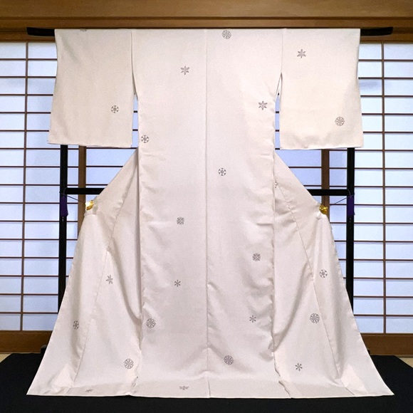 雪華文　小紋着物