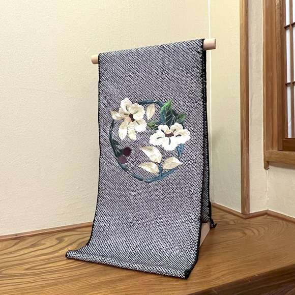 椿枝丸　総絞刺繡九寸名古屋帯