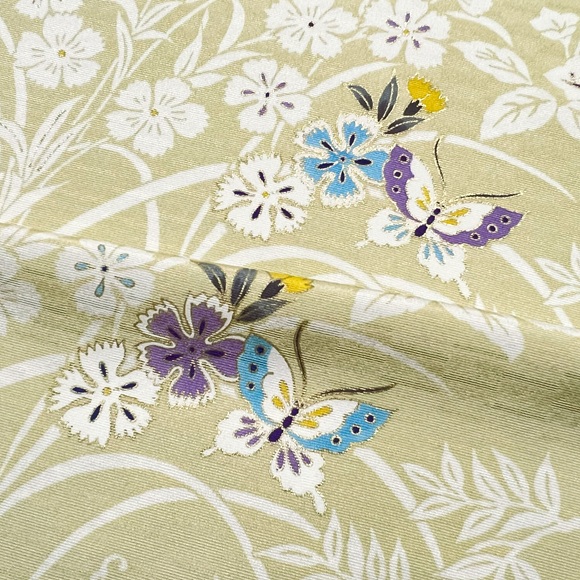 京呉服 塚本 / 百花シルエット蝶 小紋着尺