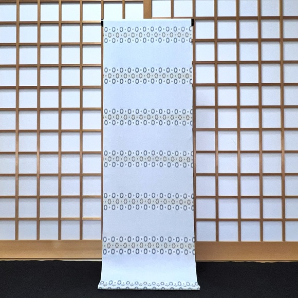 小いちご錦横段　小紋着尺