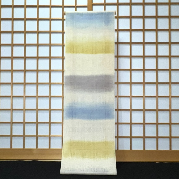 三色横段片暈し（藤鼠・青・黄）コート