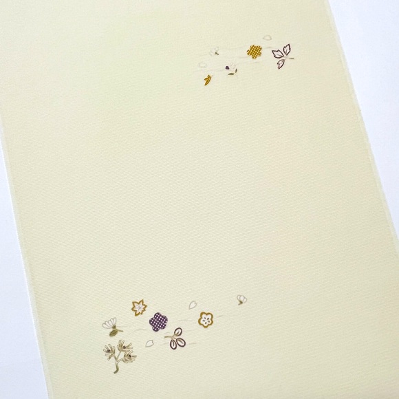 小紋　花模様　菊花　撫子　リーフ　観世水　流水　着物　113b d 京呉服 塚本 / 流水に小花散し 絽夏小紋着尺