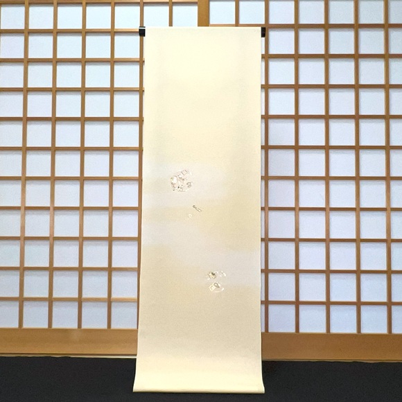 霞暈し宝の丸刺繍　付下げ着尺